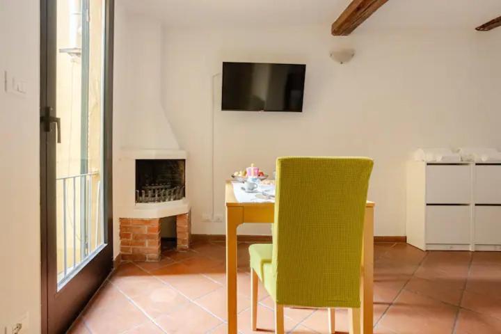 Appartamento Con Giardino Bologna Luaran gambar